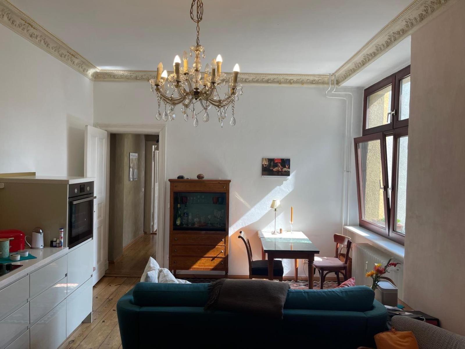 Apartment Vorhang Auf!
